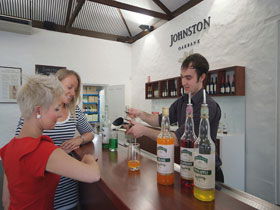 Johnston Oakbank Cellar Door - New South Wales Tourism  2