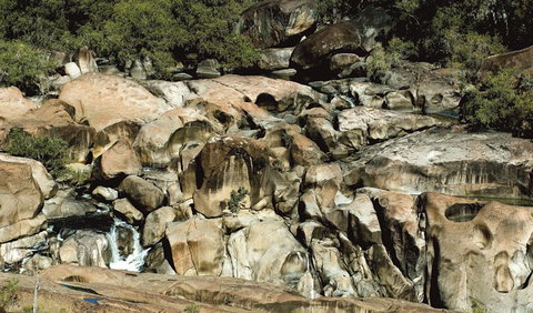Macintyre Falls Lookout - New South Wales Tourism  2
