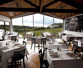 Paringa Estate Winery And Restaurant - New South Wales Tourism  1