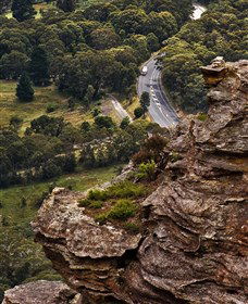 Hassans Walls Lookout - New South Wales Tourism  2