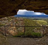 Hassans Walls Lookout - New South Wales Tourism 