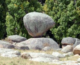 Balancing Rock - New South Wales Tourism  0