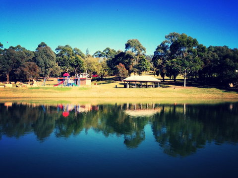Lake Lyell Recreation Park - New South Wales Tourism  4