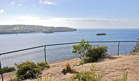 Arabanoo Lookout At Dobroyd Head - New South Wales Tourism  2