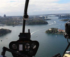 Australian Helicopter Pilot School - New South Wales Tourism  0