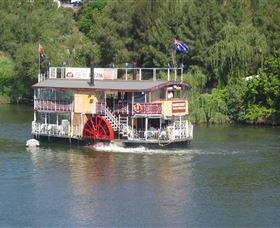 Hawkesbury Paddlewheeler - New South Wales Tourism  0