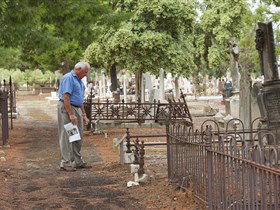 Stories Of The Everyday Interpretive Trail - West Terrace Cemetery - New South Wales Tourism  2