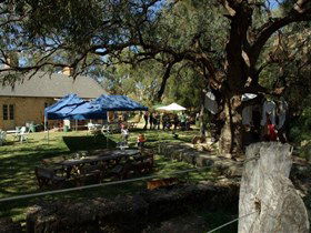 Overland Corner Hotel - New South Wales Tourism  2
