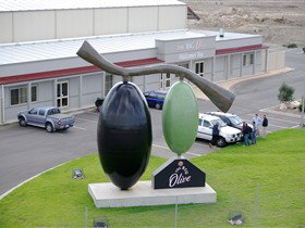 The Big Olive - New South Wales Tourism  0