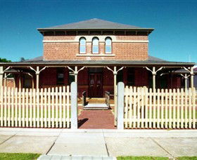 Wentworth Courthouse - New South Wales Tourism  0