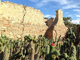 Chinaman's Hut - New South Wales Tourism  0