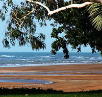Beachfront Hotel - New South Wales Tourism 