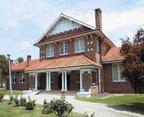 Hay War Memorial High School Museum - New South Wales Tourism  0