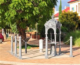 Witcombe Fountain - New South Wales Tourism  1