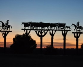 Long Paddock - Cobb Highway Touring Route - New South Wales Tourism  1