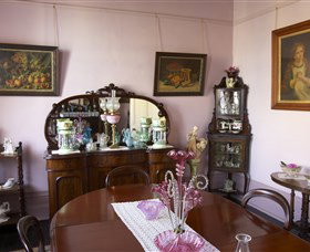 Jerilderie Historic Residence - Historic Home And Gardens - New South Wales Tourism  0