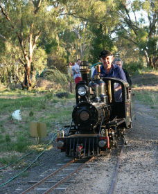 Jerilderie Steam Rail - New South Wales Tourism  0