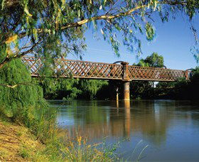 Narrandera Rail Bridge - New South Wales Tourism  0