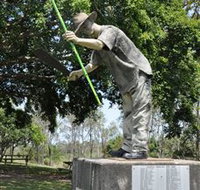 Cane Cutter Memorial - New South Wales Tourism 