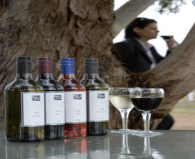 Woolaway Wines - New South Wales Tourism  0