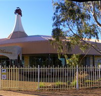 McFeeters Motor Museum and Visitor Information Centre - New South Wales Tourism 