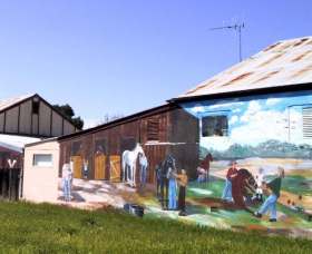Mendooran Mural Town - New South Wales Tourism  0