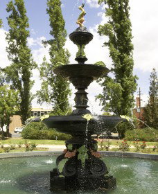 Victory Memorial Gardens - New South Wales Tourism  1