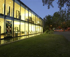 National Art Glass Collection - New South Wales Tourism  1