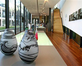 National Art Glass Collection - New South Wales Tourism  2