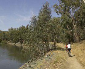 Wiradjuri Walking Track - New South Wales Tourism  0