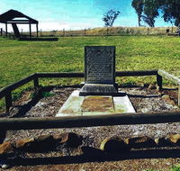 Yuranighs Aboriginal Grave Historic Site - New South Wales Tourism 