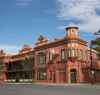 Culcairn Hotel - New South Wales Tourism 