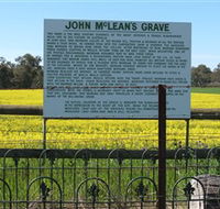 John McLeans Memorial - New South Wales Tourism 