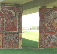 Cowra Bridge Pylons - New South Wales Tourism 