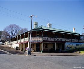 Wallendbeen Hotel - New South Wales Tourism  0