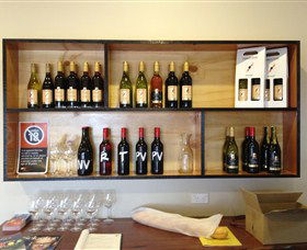 Charles Sturt University Winery - New South Wales Tourism  4