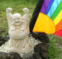 Hugs Across The Cosmos - New South Wales Tourism 