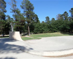 Fadden Pines Playground - New South Wales Tourism  1