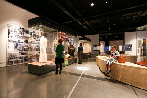 Albury Library Museum - New South Wales Tourism  8