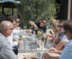 Ugly Duckling Wines - New South Wales Tourism  0
