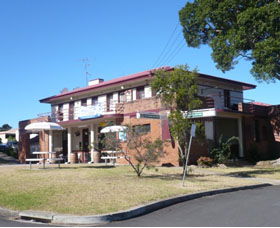 Hotel Oaks - New South Wales Tourism  0