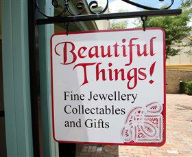 Hunter Valley Gardens Shopping Village - New South Wales Tourism  6