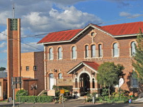 Ipswich Antique Centre - New South Wales Tourism  1