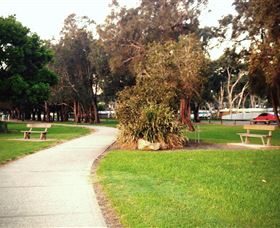 The Entrance Coast To Lake Walk - New South Wales Tourism  2