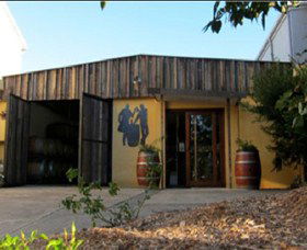 Inner City Winemakers - New South Wales Tourism  0