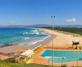Port Kembla Beach - New South Wales Tourism  0
