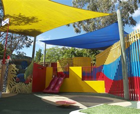 Logan Gardens - New South Wales Tourism  0