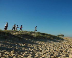 Newcastle Beach - New South Wales Tourism  0