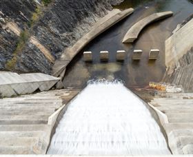 Hinze Dam - New South Wales Tourism  1