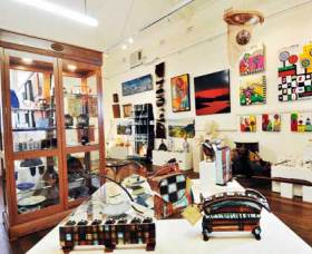 Nimbin Artists Gallery - New South Wales Tourism  0
